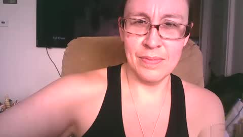 Snapshot of fapqueenc17 chatting on December 23, 6:16 pm Scarlett online show from December 23, 6:16 pm