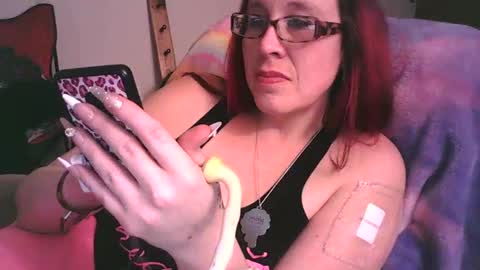 Snapshot of fapqueenc17 chatting on December 27, 2:58 am Scarlett online show from December 27, 2:58 am