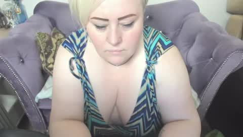 fashiona online show from March 8, 4:27 am