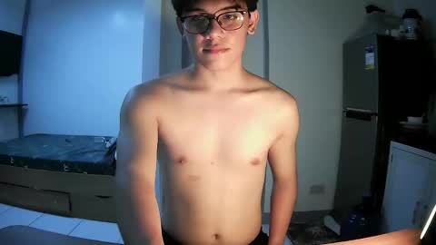 fastfucker_22 online show from May 16, 4:28 pm