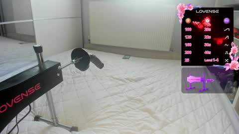 Fatale Femboy online show from April 16, 3:24 pm