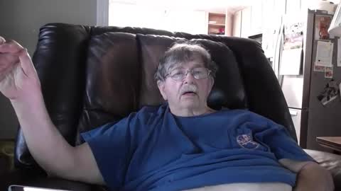 Snapshot of fatdickad chatting on May 28, 2:25 pm fatdickad online show from May 28, 2:25 pm