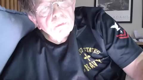 Snapshot of fatdickad chatting on May 29, 7:01 pm fatdickad online show from May 29, 7:01 pm