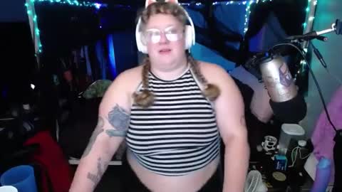 FatVeronica online show from February 4, 4:15 am