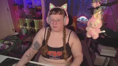 Snapshot of fatveronica chatting on March 22, 2:20 pm FatVeronica online show from March 22, 2:20 pm