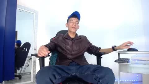 Snapshot of favel_gomez7 chatting on December 20, 1:33 pm Favel Gomez online show from December 20, 1:33 pm