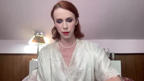 Snapshot of fayeholloway chatting on December 3, 1:41 am Faye Holloway online show from December 3, 1:41 am