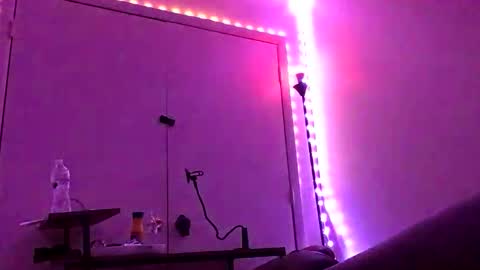 fboyy916 online show from March 8, 5:22 am