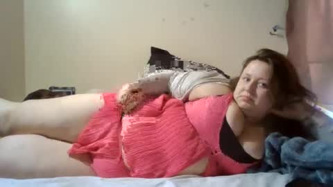 Snapshot of feastonme00 chatting on June 23, 9:57 pm feastonme00 online show from June 23, 9:57 pm