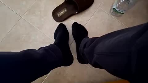 Snapshot of fede2985 chatting on December 12, 6:57 am Fede online show from December 12, 6:57 am