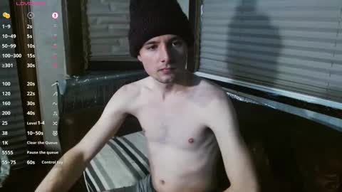 Snapshot of feelingverynaughty chatting on February 7, 5:49 pm ask me online show from February 7, 5:49 pm