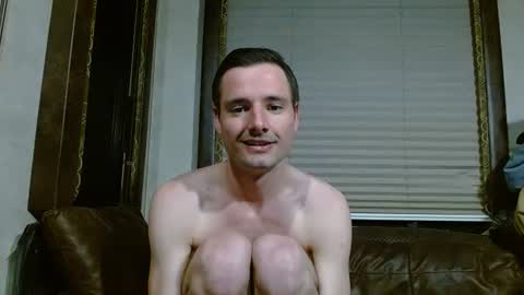 Snapshot of feelingverynaughty chatting on May 11, 3:34 am ask me online show from May 11, 3:34 am