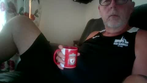 Snapshot of feet_fan69 chatting on July 12, 11:01 am John Buck online show from July 12, 11:01 am