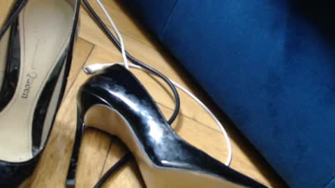 feetrmistress online show from April 15, 11:06 am