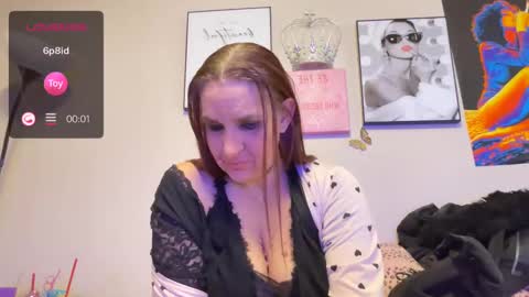 Snapshot of feistybabby chatting on February 18, 8:03 pm Feisty online show from February 18, 8:03 pm
