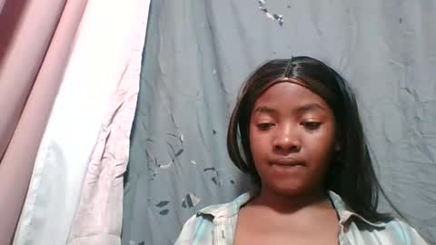 Snapshot of felice364342 chatting on May 26, 10:55 am felice364342 online show from May 26, 10:55 am