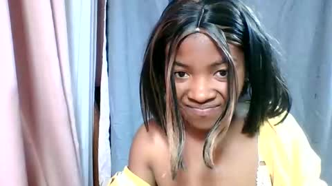 Snapshot of felice364342 chatting on June 5, 6:24 pm felice364342 online show from June 5, 6:24 pm