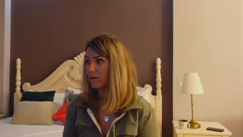 Snapshot of feliciakrige chatting on February 28, 10:06 pm FeliciaKrige online show from February 28, 10:06 pm