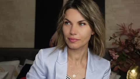 Snapshot of feliciakrige chatting on May 4, 6:59 pm FeliciaKrige online show from May 4, 6:59 pm
