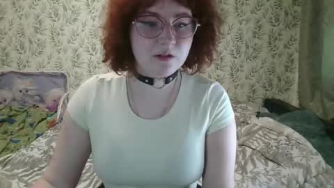 felicity_play online show from May 5, 6:21 am