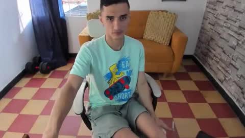 felipe colinss online show from April 9, 12:10 pm