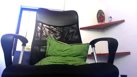 felipe online show from February 25, 12:03 pm