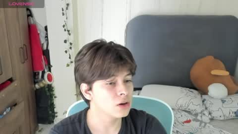 Snapshot of felix_leex chatting on June 5, 7:08 pm Felix leex online show from June 5, 7:08 pm