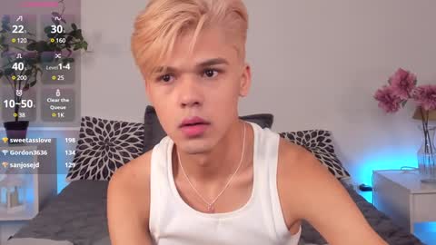 Felix online show from February 2, 10:39 pm