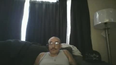 Snapshot of felixrlarios25 chatting on May 12, 6:38 pm felixrlarios25 online show from May 12, 6:38 pm