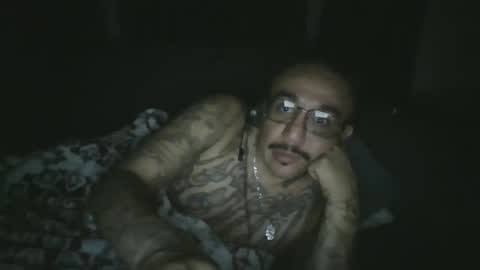 Snapshot of felixrlarios25 chatting on May 14, 7:04 am felixrlarios25 online show from May 14, 7:04 am