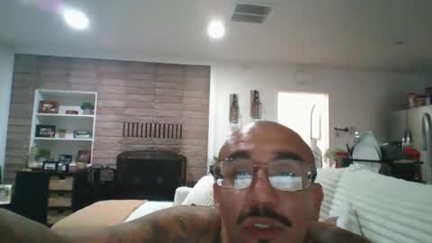 Snapshot of felixrlarios25 chatting on July 28, 5:03 am felixrlarios25 online show from July 28, 5:03 am