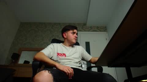 Snapshot of felixstark chatting on October 31, 5:58 pm FelixStark online show from October 31, 5:58 pm