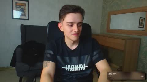 Snapshot of felixstark chatting on December 19, 5:42 pm FelixStark online show from December 19, 5:42 pm