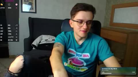 Snapshot of felixstark chatting on December 23, 8:23 am FelixStark online show from December 23, 8:23 am