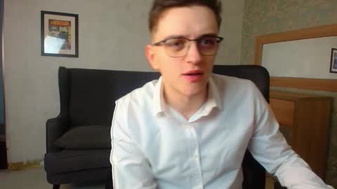 Snapshot of felixstark chatting on January 13, 6:18 am FelixStark online show from January 13, 6:18 am