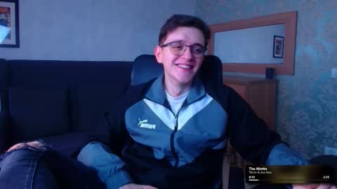 Snapshot of felixstark chatting on February 28, 8:15 am FelixStark online show from February 28, 8:15 am