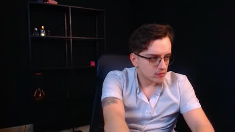 Snapshot of felixstark chatting on April 26, 5:27 am FelixStark online show from April 26, 5:27 am