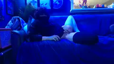 Snapshot of femboy42u chatting on February 28, 12:21 am femboy42u online show from February 28, 12:21 am
