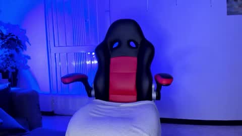 Snapshot of femboy666sixx_ chatting on January 19, 2:15 am GABY666 online show from January 19, 2:15 am