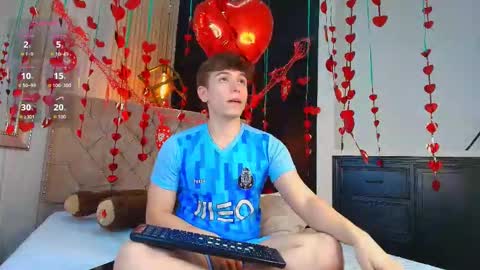 Femboy Max online show from September 22, 12:51 pm