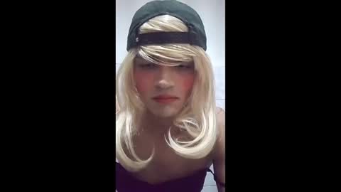 Snapshot of femboytop888 chatting on March 8, 7:45 am Femboytop888 online show from March 8, 7:45 am