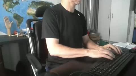 femdomsubby online show from December 12, 9:48 pm