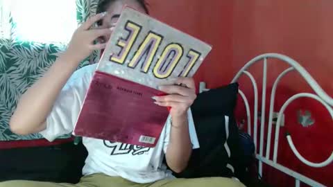 feminine_tsx online show from April 2, 4:43 am