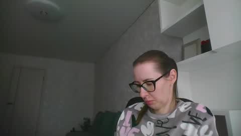 Snapshot of feraliss chatting on March 20, 11:26 am feraliss online show from March 20, 11:26 am