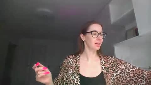 Snapshot of feraliss chatting on April 5, 1:52 pm feraliss online show from April 5, 1:52 pm