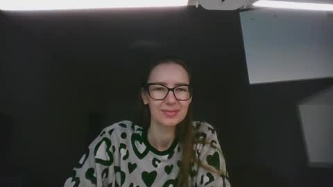 Snapshot of feraliss chatting on May 18, 10:54 am feraliss online show from May 18, 10:54 am
