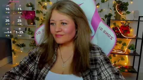 Snapshot of ferall_berrry chatting on March 3, 1:06 pm Ferall Btrrry online show from March 3, 1:06 pm