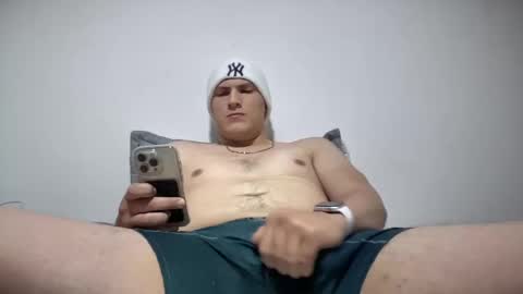 ferboy21 online show from October 24, 2:41 am