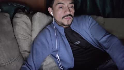 Snapshot of fernand89 chatting on January 15, 6:01 am fernand89 online show from January 15, 6:01 am