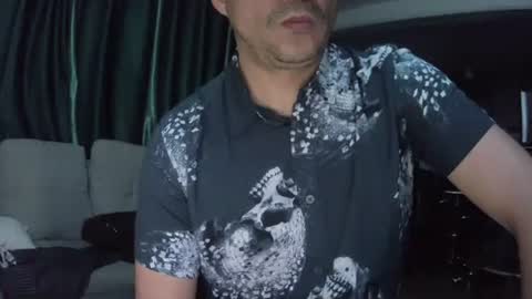 Snapshot of fernand89 chatting on February 4, 5:31 am fernand89 online show from February 4, 5:31 am